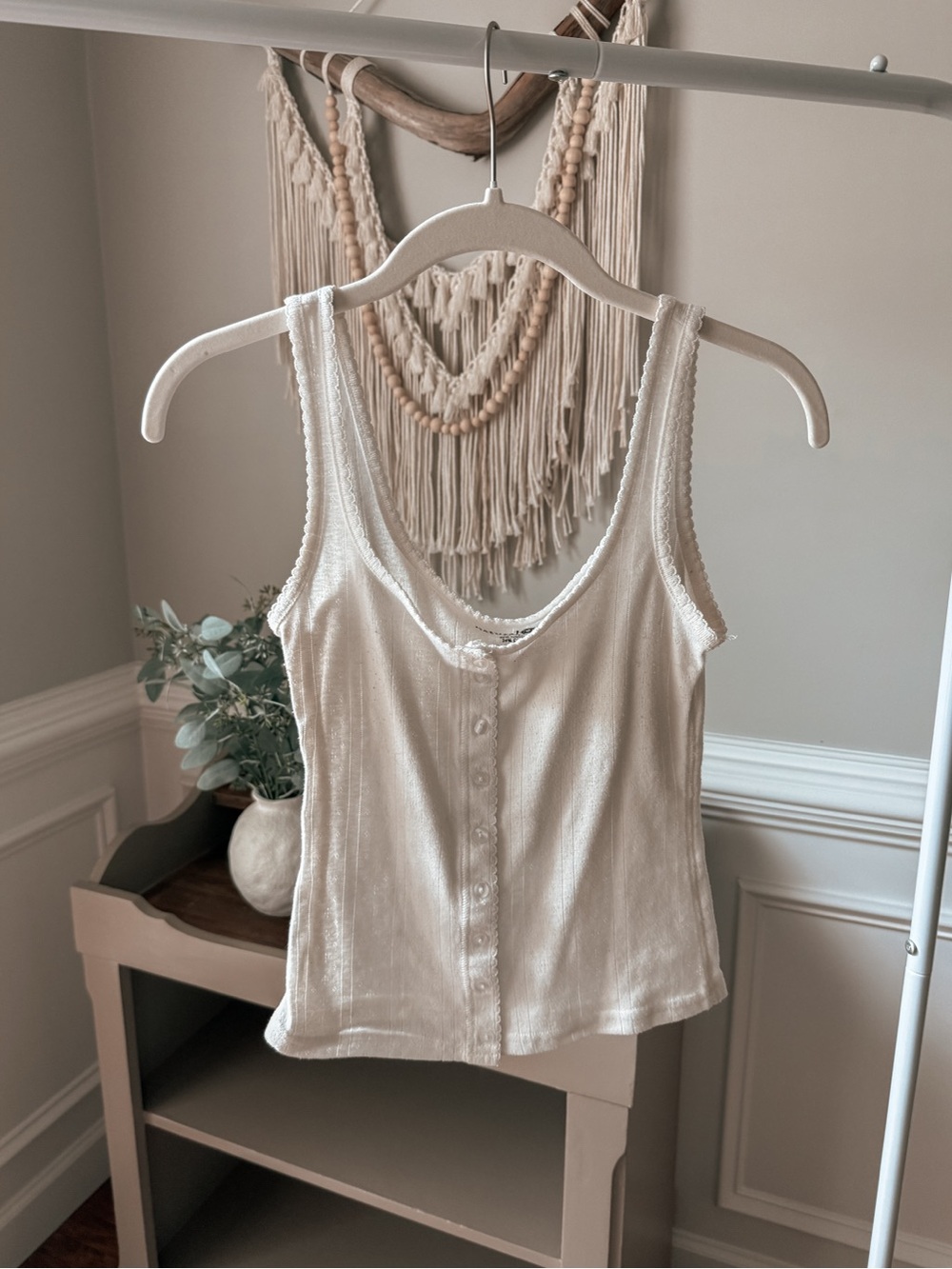 NATURAL LIFE Pretty Pointelle Tank - White